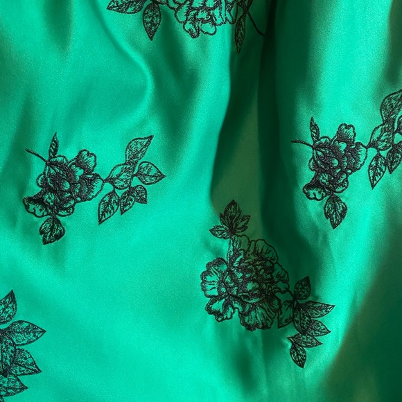 Marchesa Notte Strapless Coquette Embroidered Duchesse Satin Gown Emerald Size 8 - Picture 7 of 15